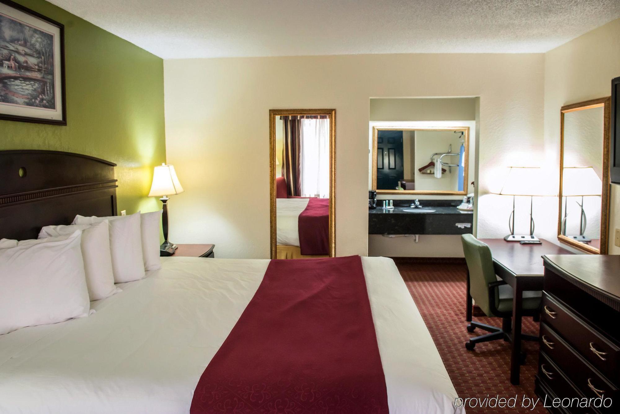 Quality Inn Chipley I-10 At Exit 120 Exteriör bild