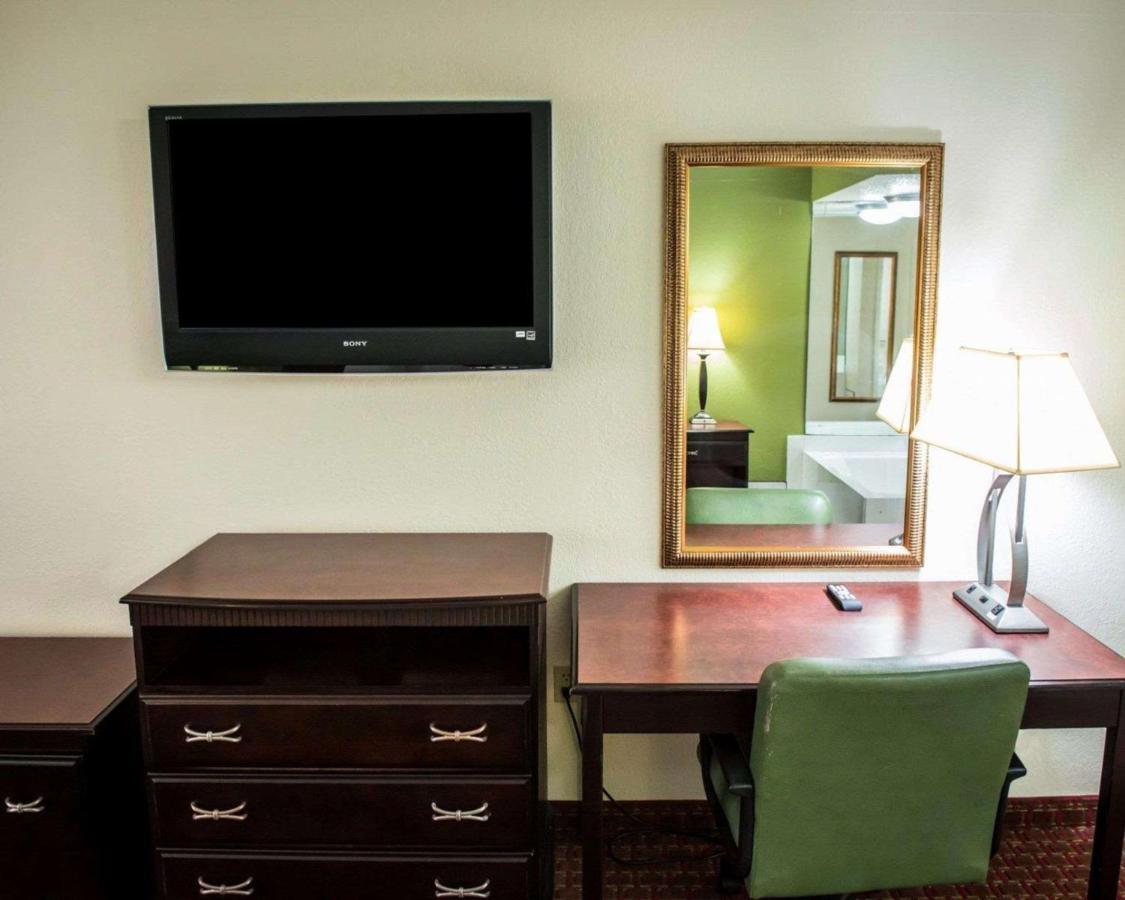 Quality Inn Chipley I-10 At Exit 120 Exteriör bild